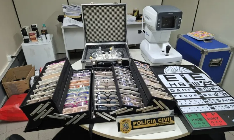 Falsos médicos são detidos por exercício ilegal da Oftalmologia no Espírito Santo