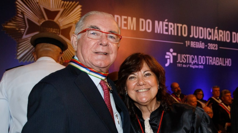 Oftalmologista homenageado pelo TRT do Rio de Janeiro