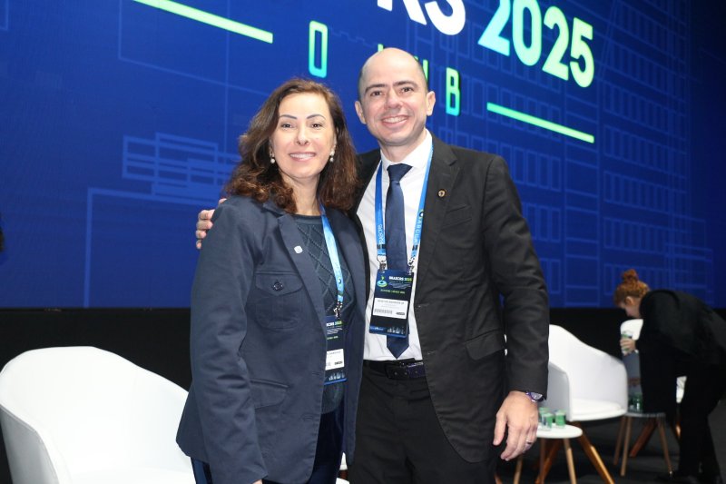 Conexão internacional e avanço na oftalmologia